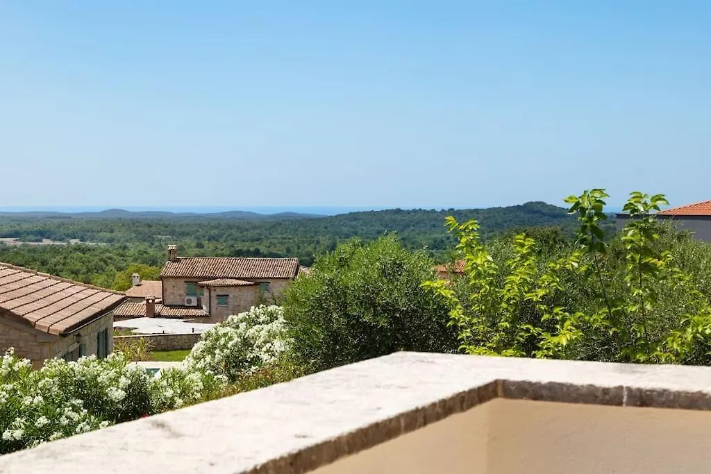 Rustic Villa Ruta With A Pool In Istria Sveti Lovreč Pazenatički Croatie